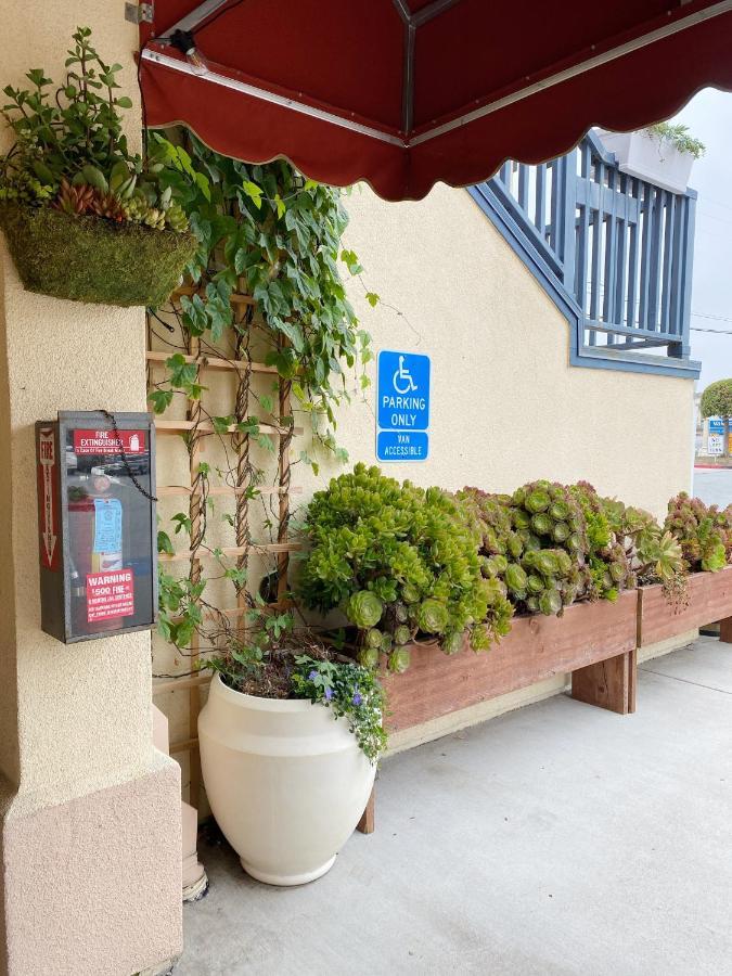 Monarch Valley Inn Marina At Monterey Bay 외부 사진