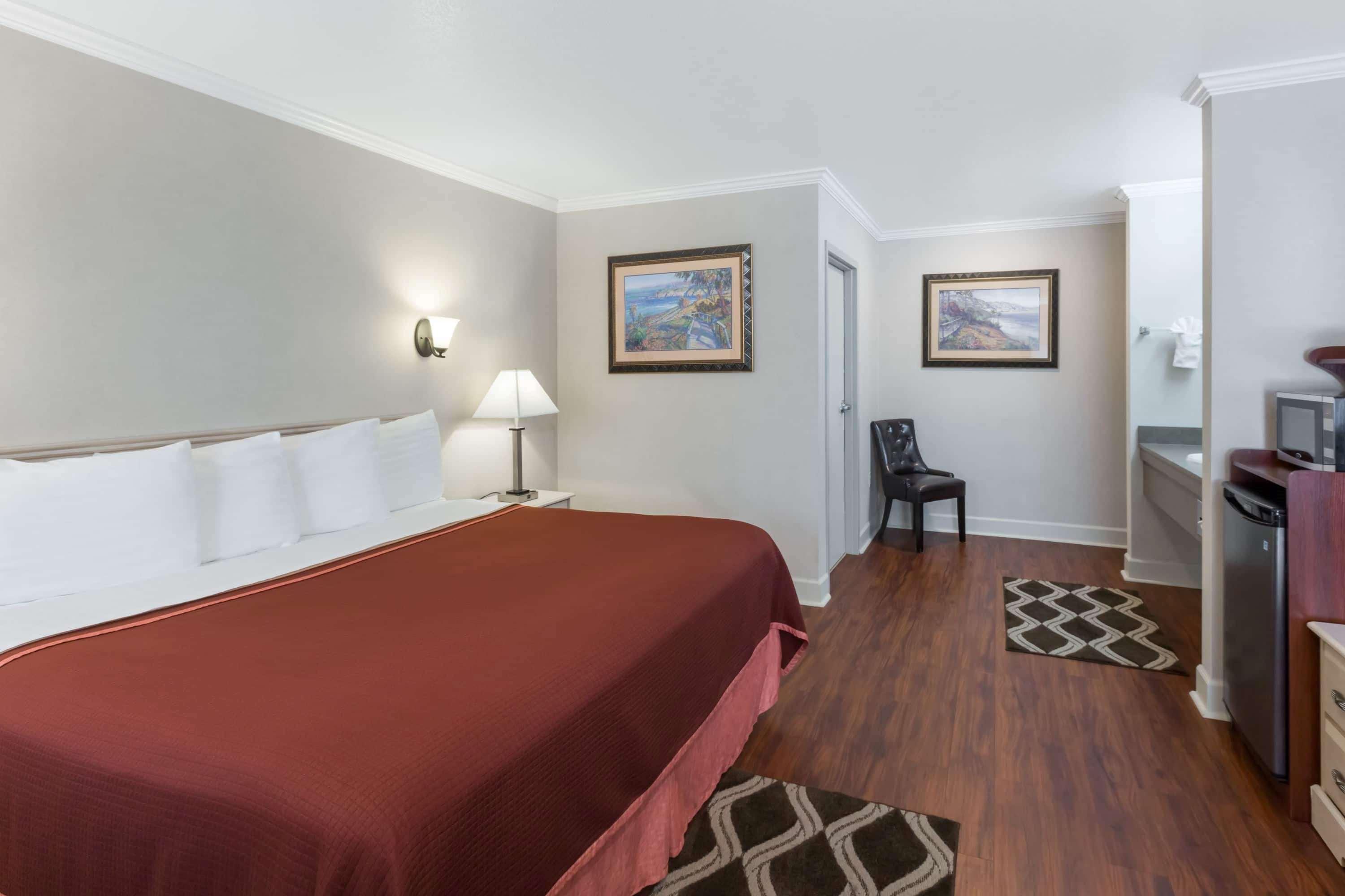 Monarch Valley Inn Marina At Monterey Bay 외부 사진