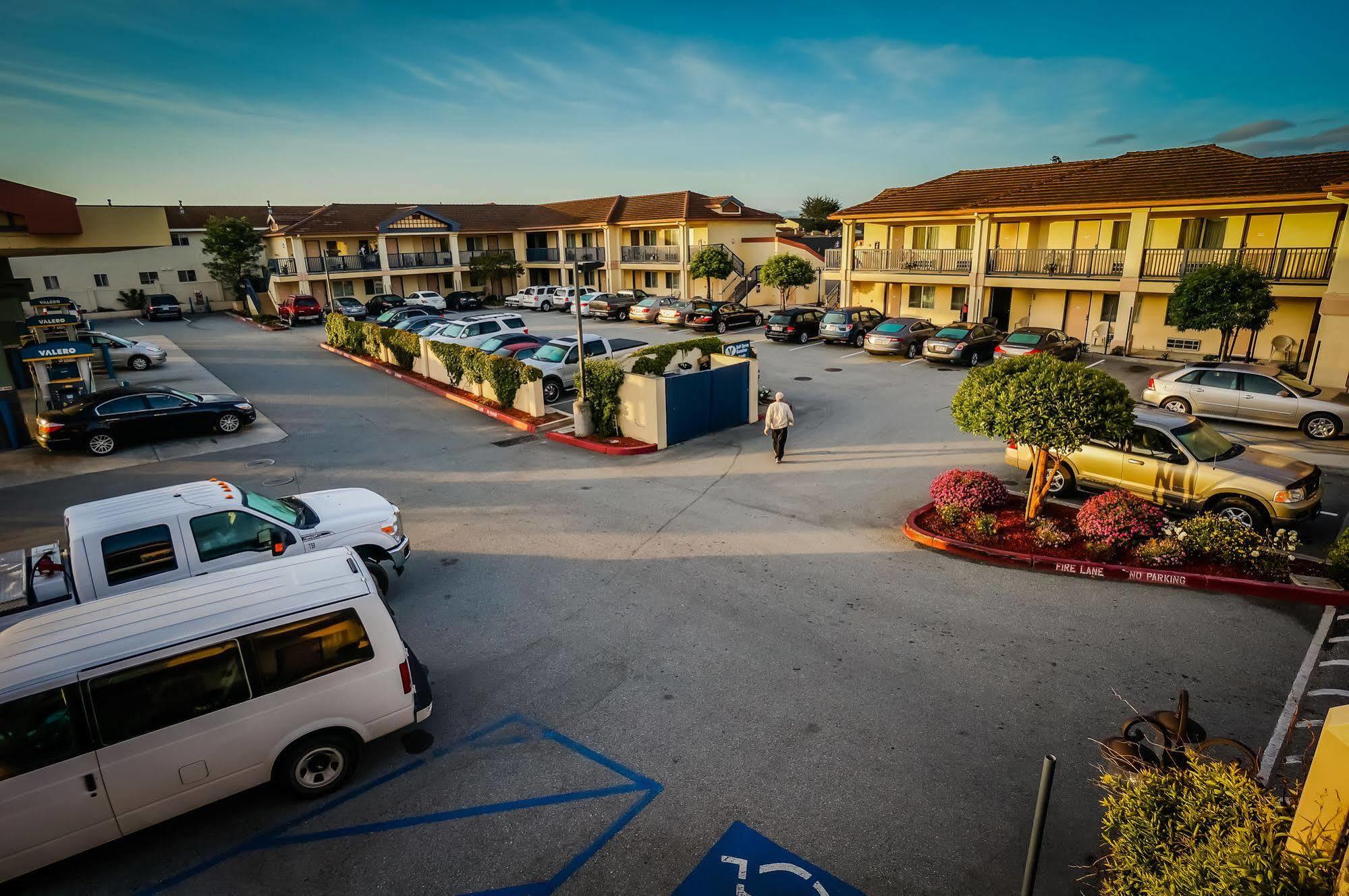 Monarch Valley Inn Marina At Monterey Bay 외부 사진